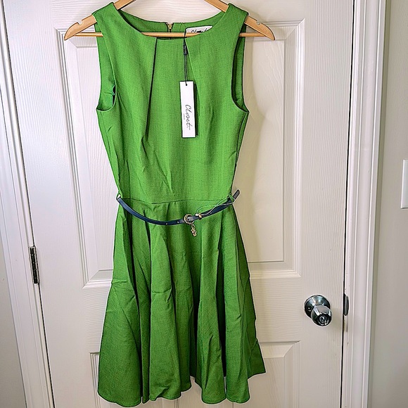 NWT- This gorgeous ensemble is a steal of a deal. This is NEW never worn w/ tags - Picture 4 of 12